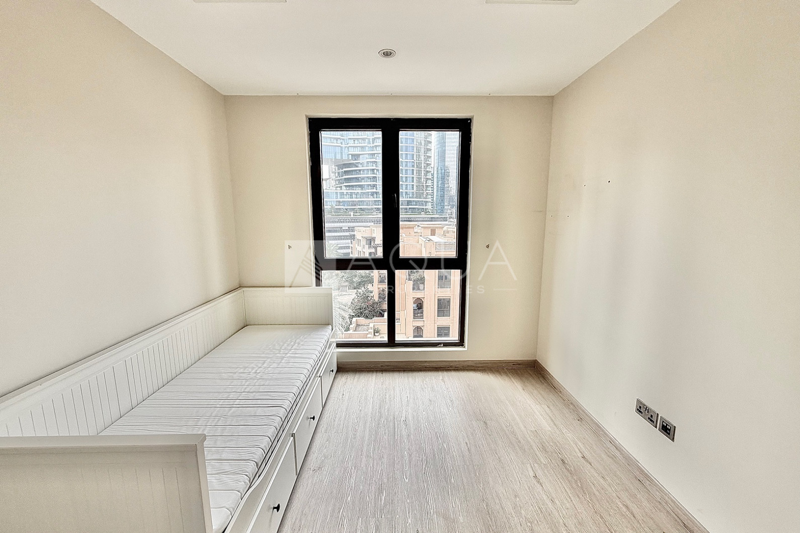 1+ Study | Spacious Layout | Up to 4 Chqs