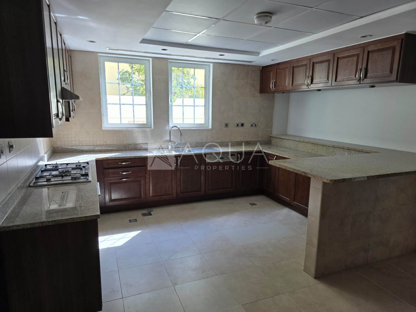 Upgraded | Vacant | Private Pool | Internal Location