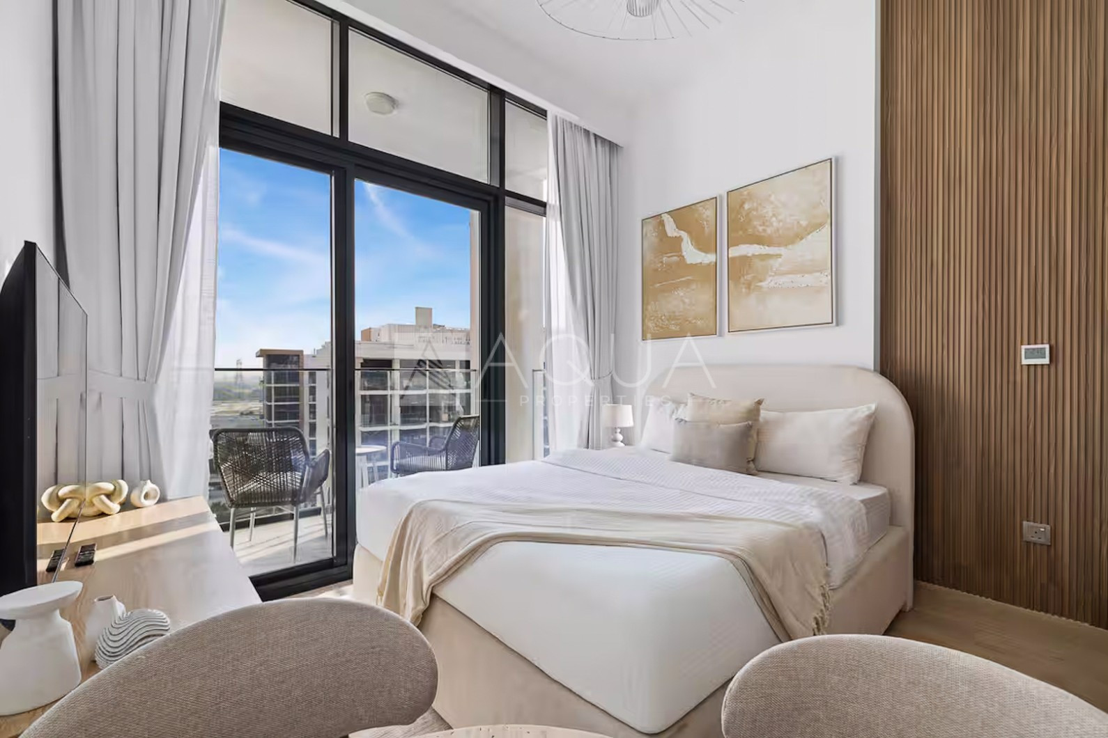 Fully Furnished l Chiller Free l Managed