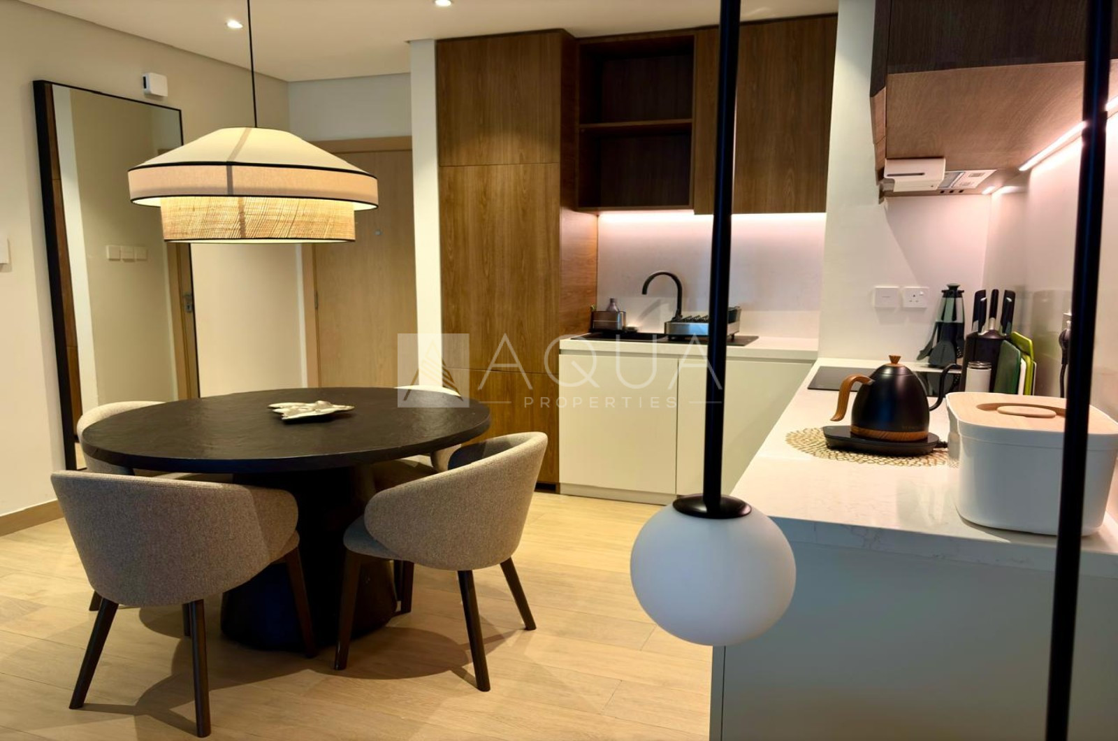 Luxury 1BR with Sea & City Skyline Views