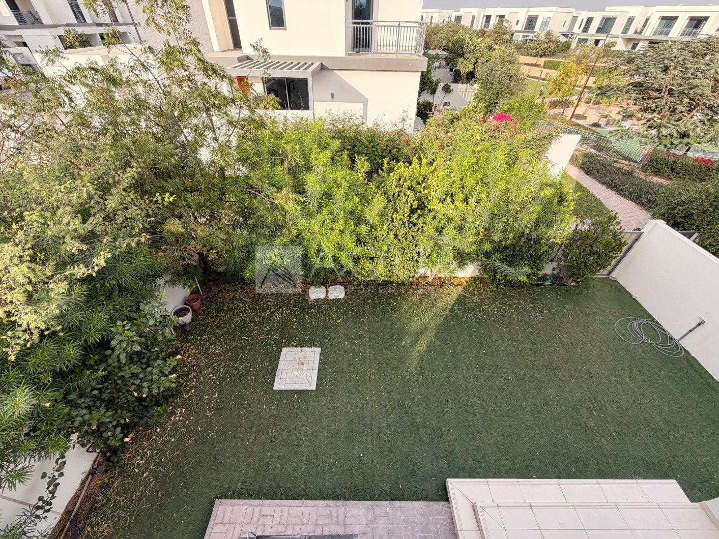 Corner Villa | Vacant | 4 BR + Maids    