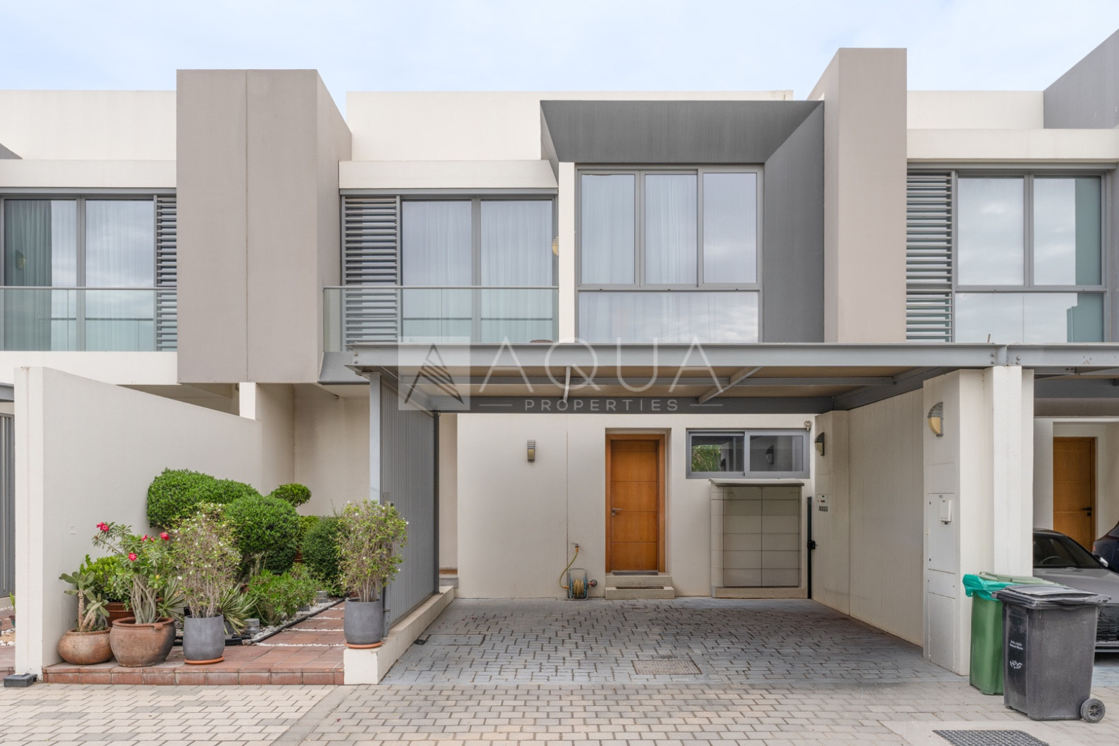 3 Bed + maids | Single Row | Vaastu | Upgraded