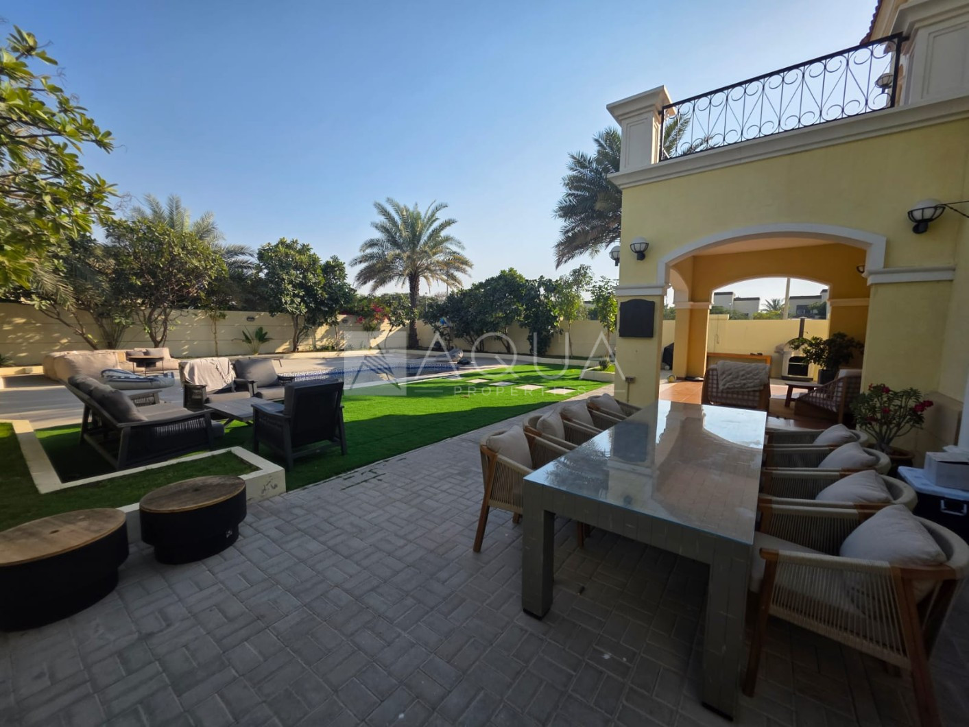 Upgraded Private 4 Bed | Park Facing  