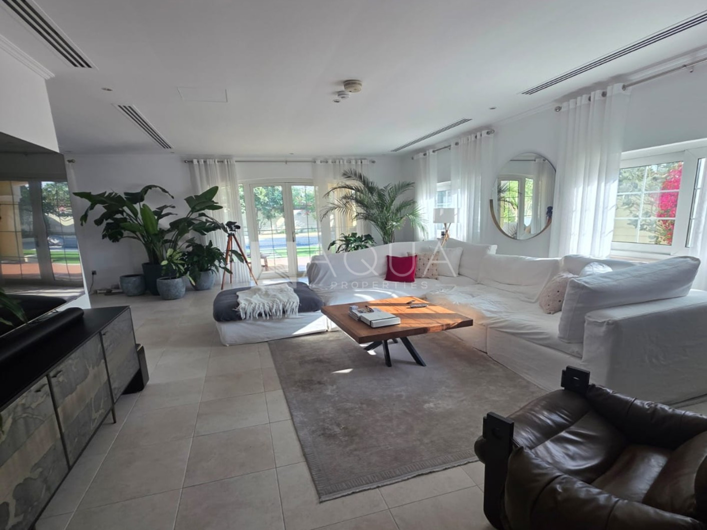 Upgraded Private 4 Bed | Park Facing  