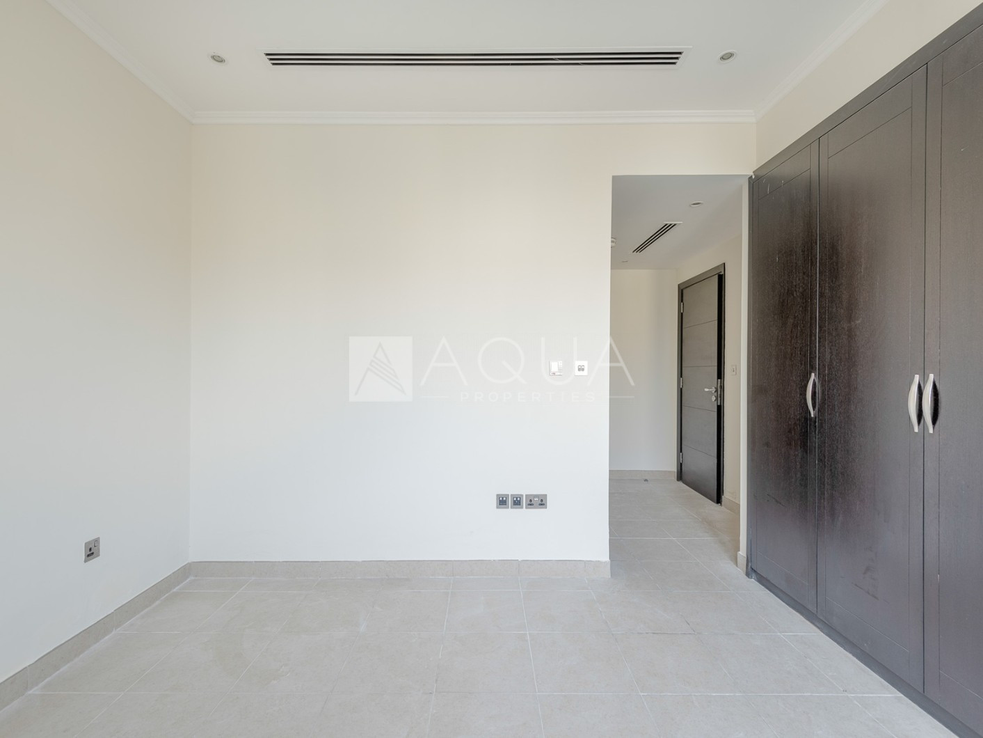 Upgraded Private 4 Bed | Park Facing  