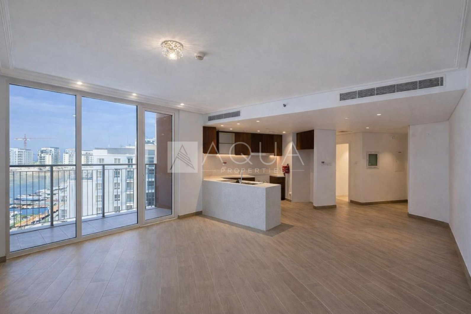 Sea View 2 BR Apartment in Port de La Mer 