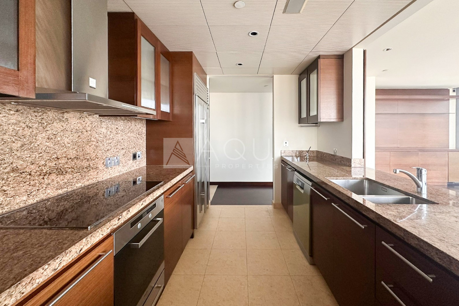 Panoramic City View | Luxury Living | Vacant