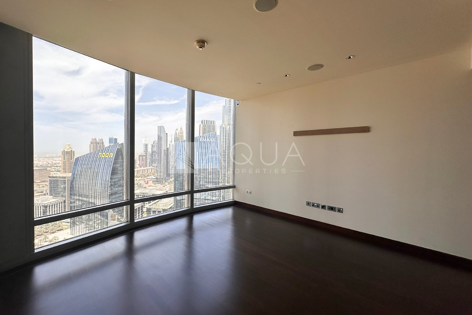 Panoramic City View | Luxury Living | Vacant