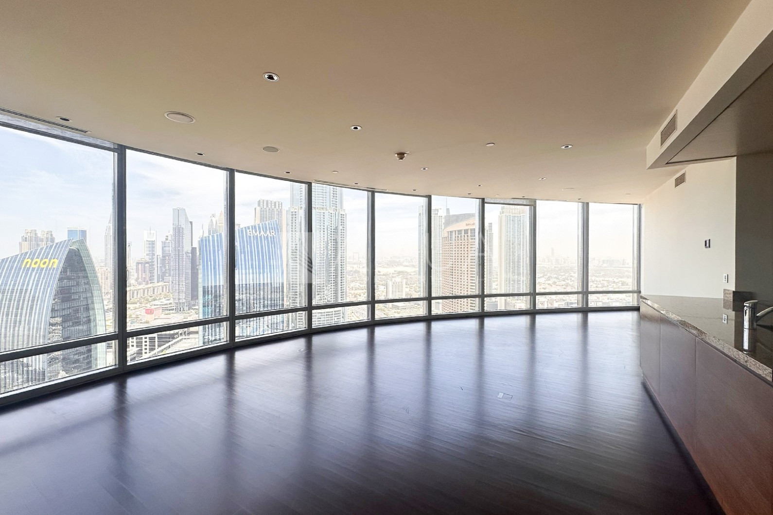 Panoramic City View | Luxury Living | Vacant