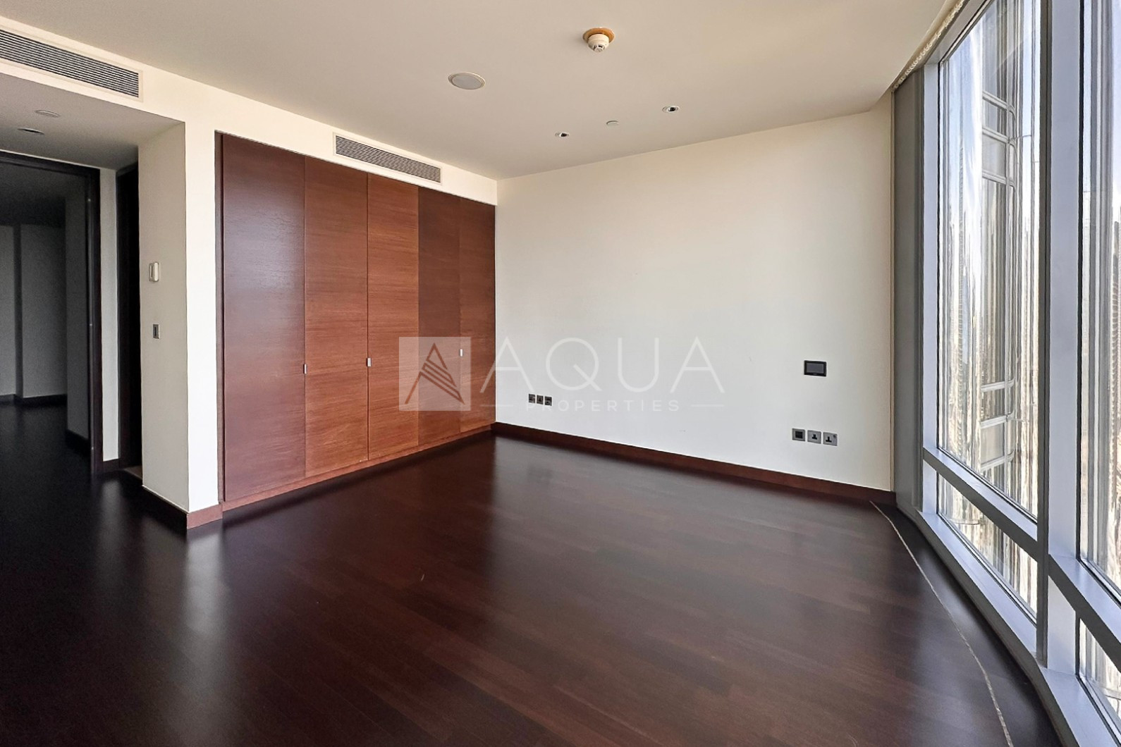 Panoramic City View | Luxury Living | Vacant