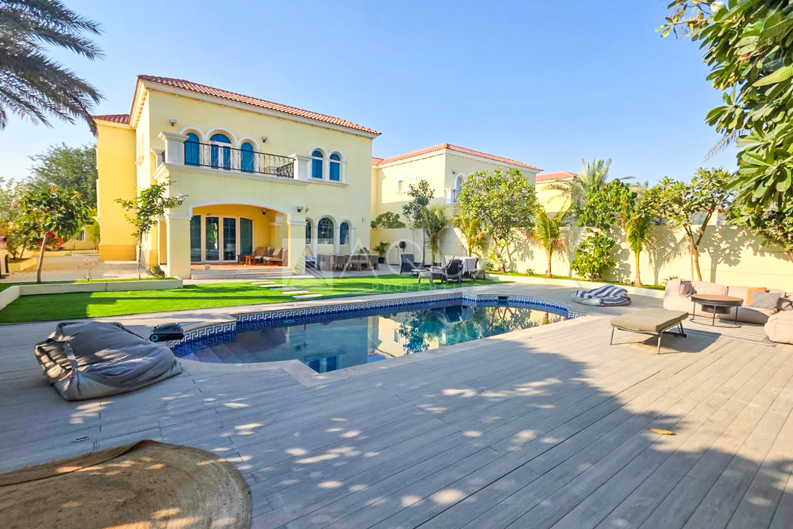 Upgraded Private 4 Bed | Park Facing  