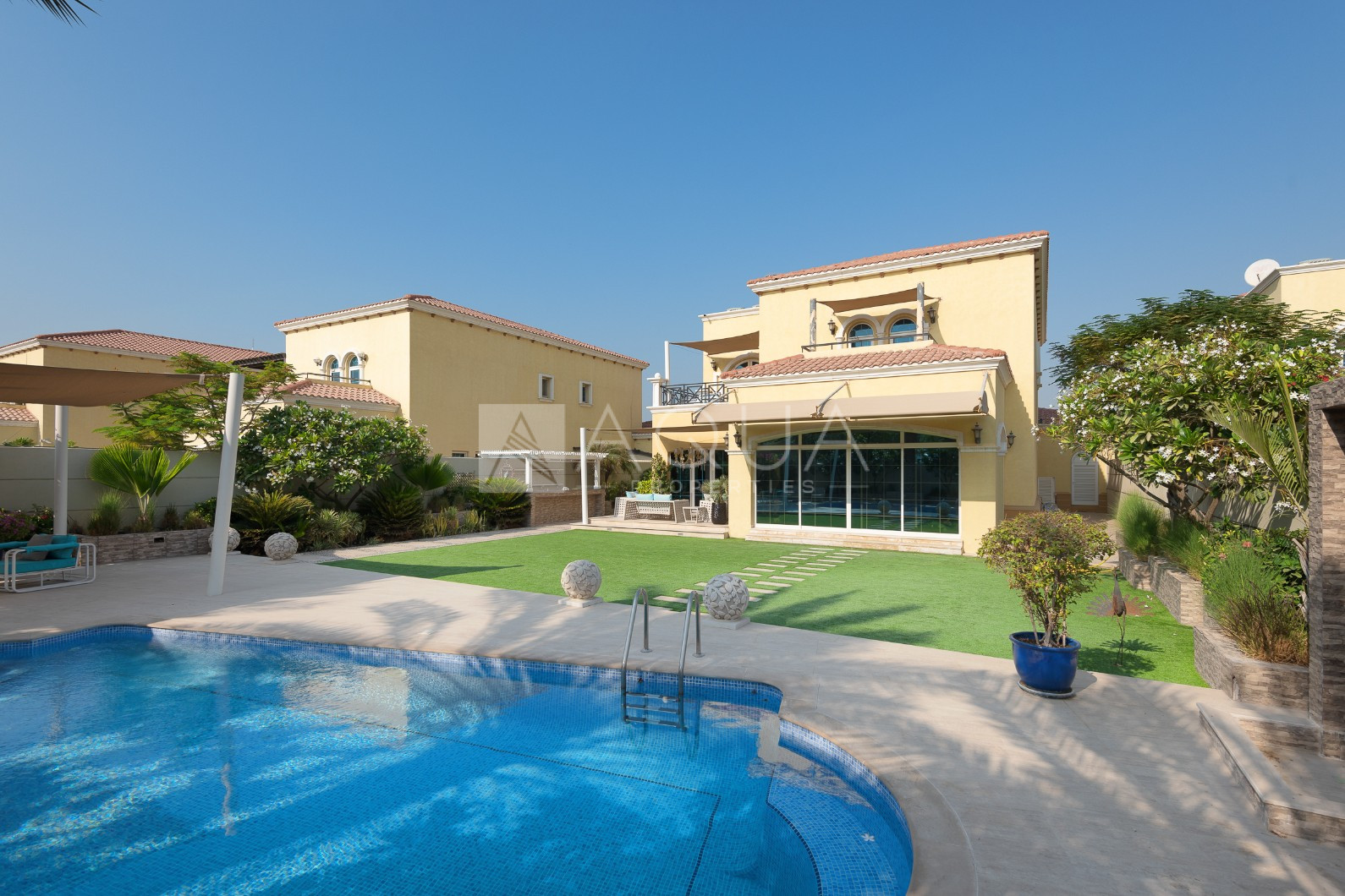 Fully Renovated 4 Bed Large | Premium District 4