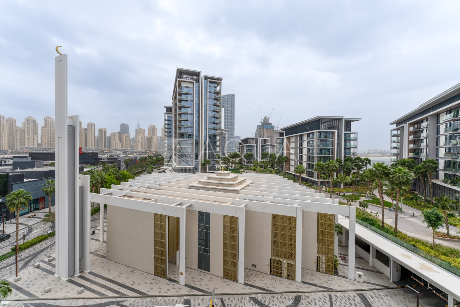 Best Price 3 BR plus Maids | Corner Garden 