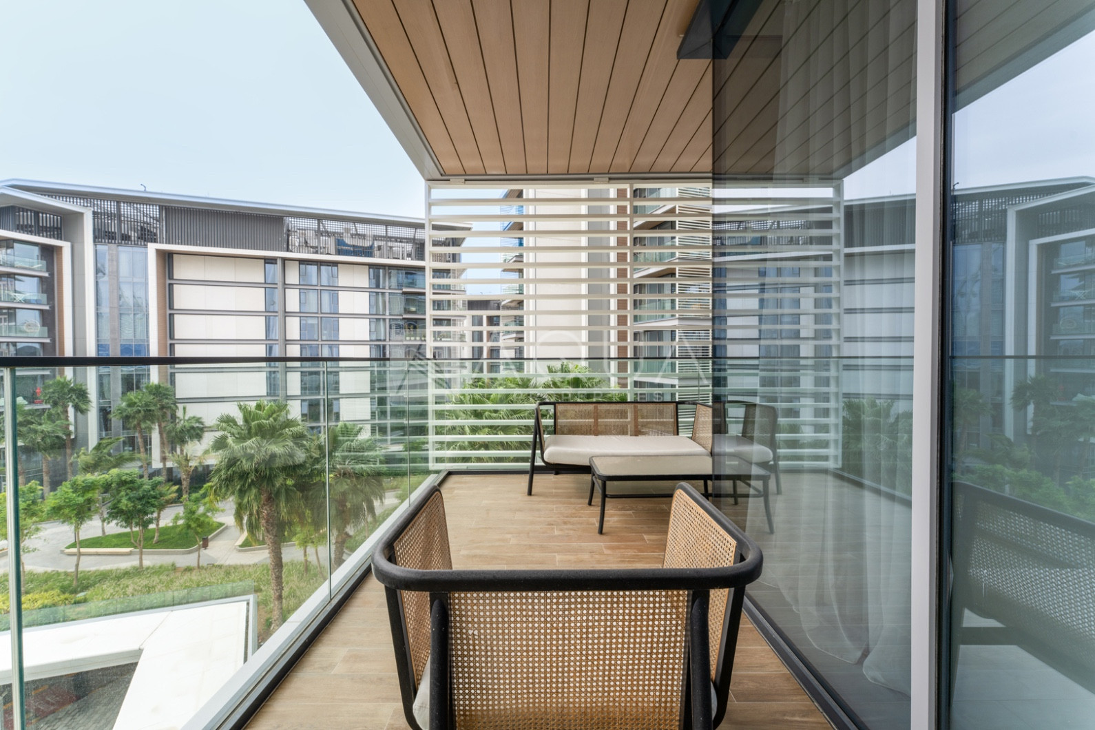 Best Price 3 BR plus Maids | Corner Garden 