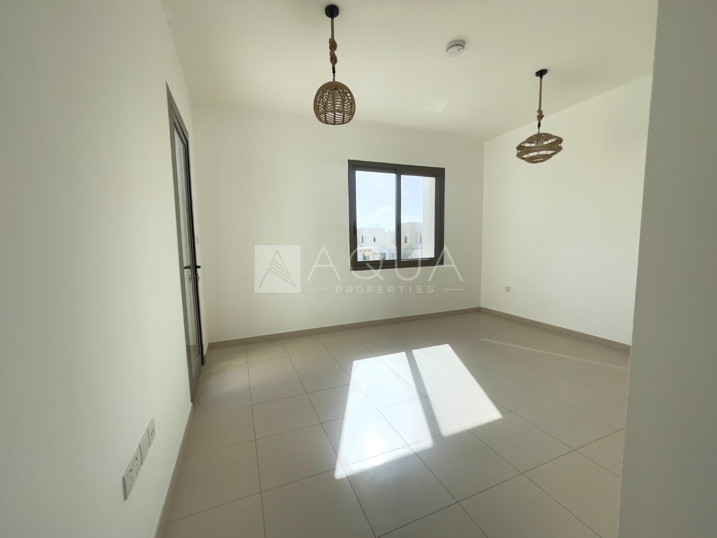 Vacant | Greenbelt | Large Plot | 4 Bedroom