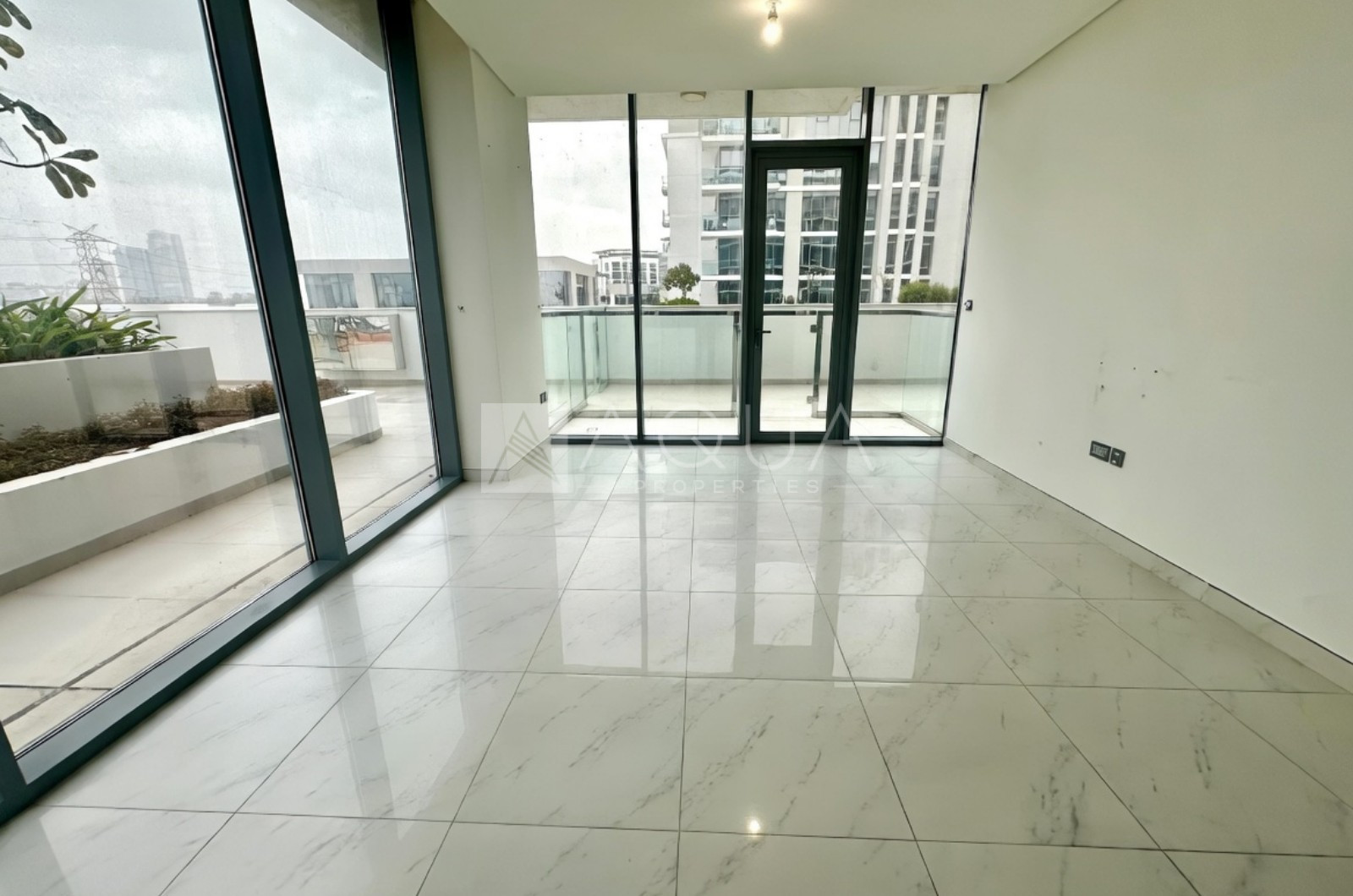 Burj Khalifa View | Podium Level | Corner