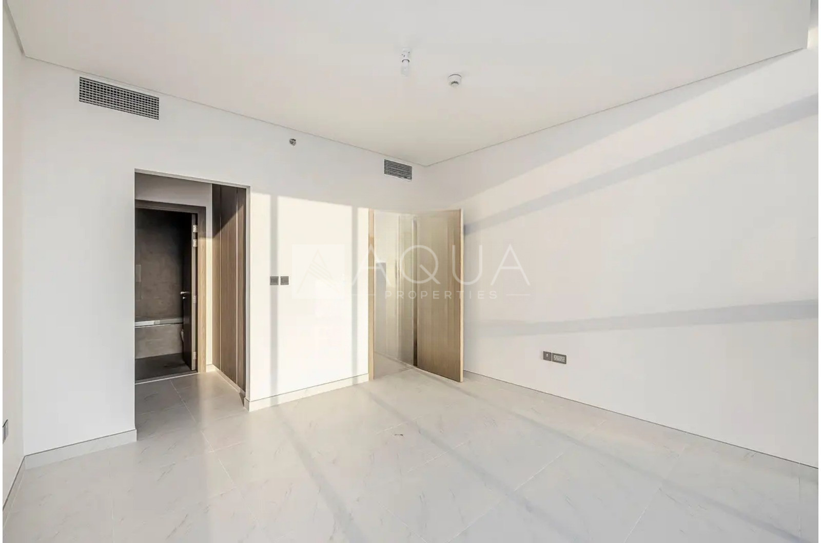 Burj Khalifa View | Podium Level | Corner