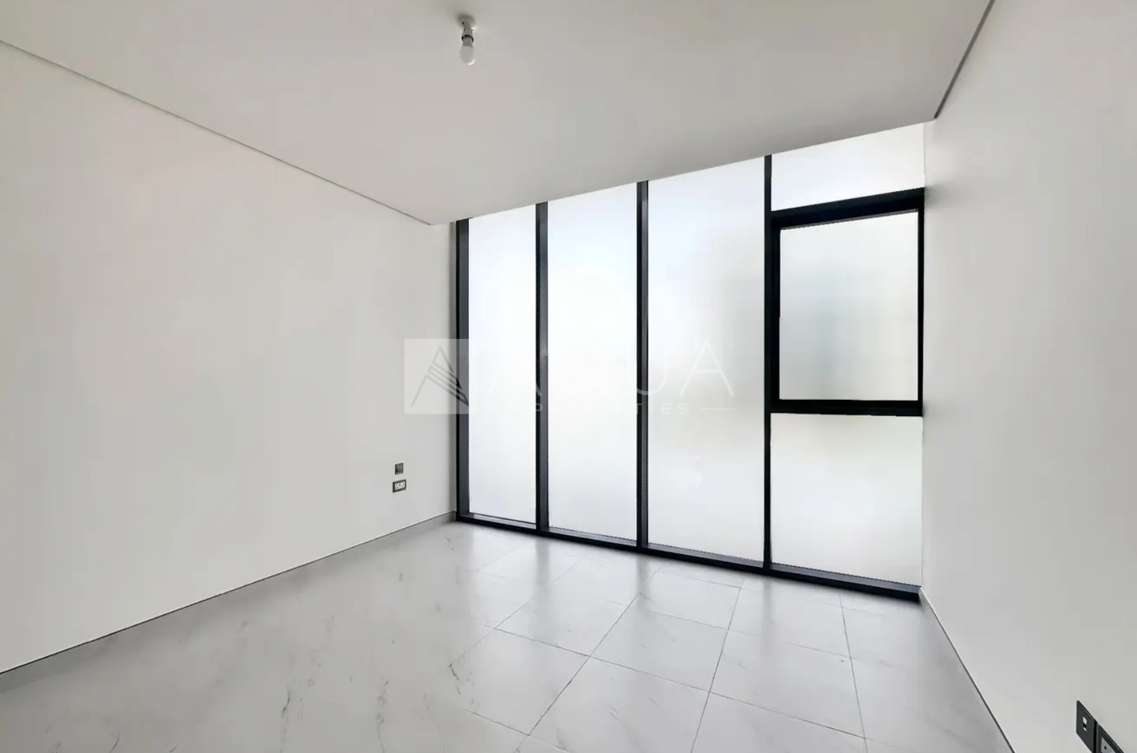 Burj Khalifa View | Podium Level | Corner