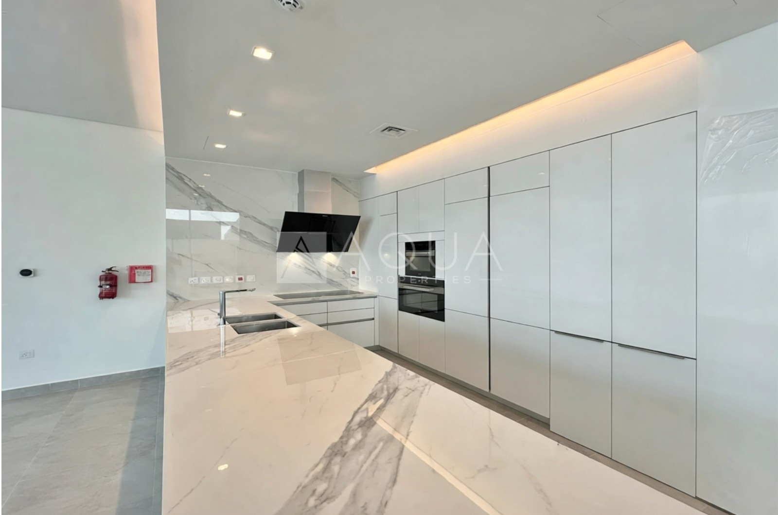 Fully Landscaped | Burj Khalifa View | Vacant