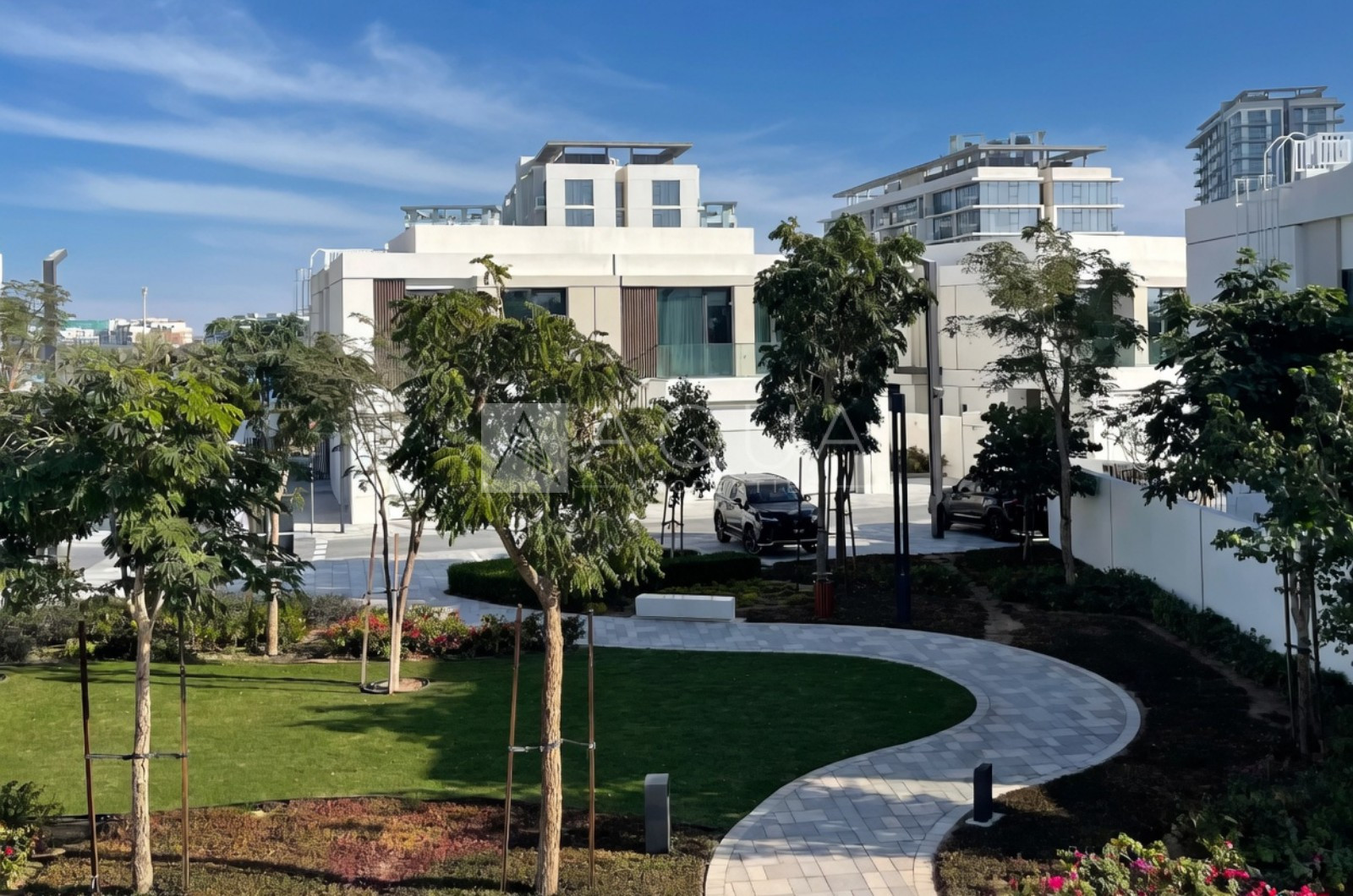 Fully Landscaped | Burj Khalifa View | Vacant