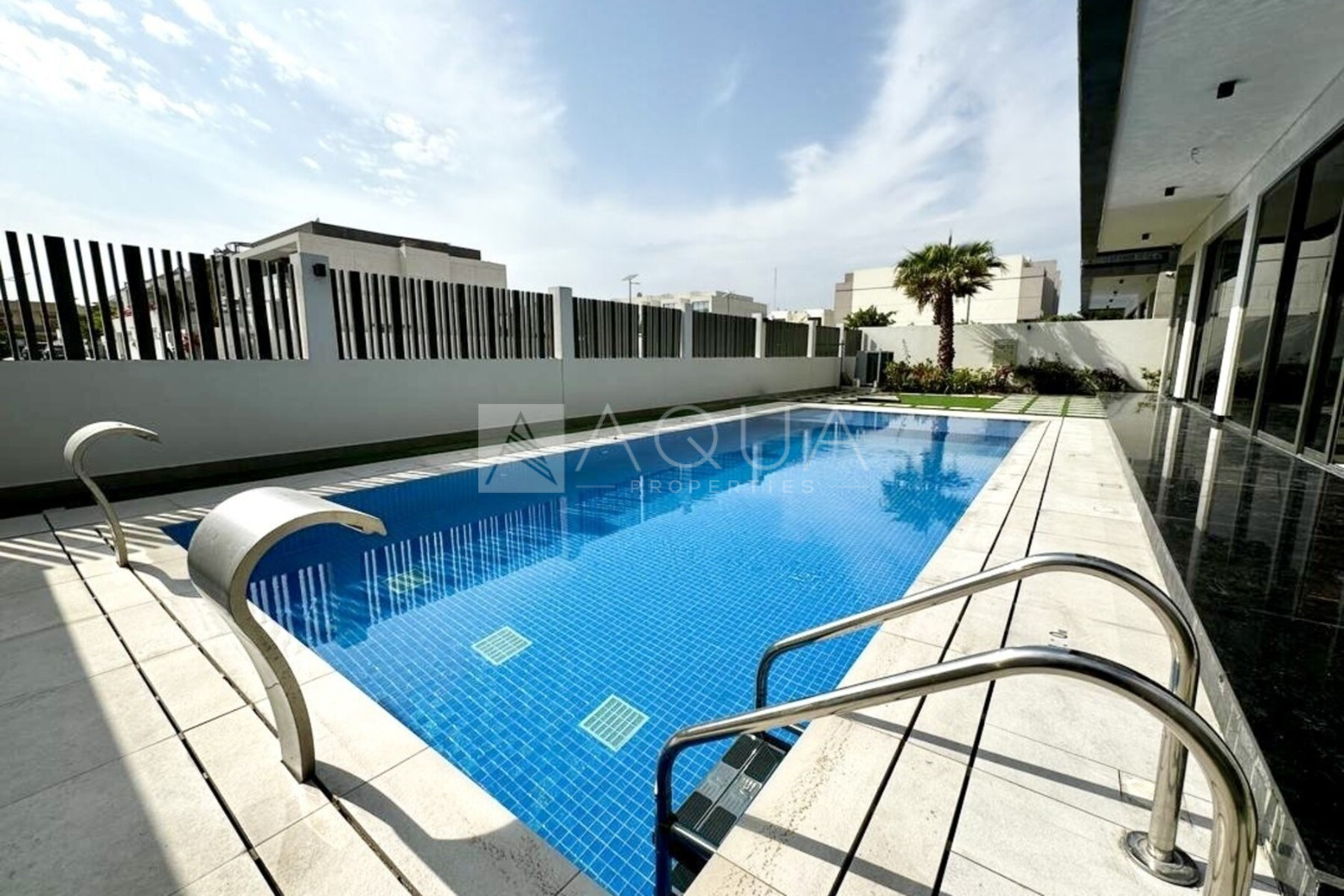 Vastu Unit | Single Row | Private Pool