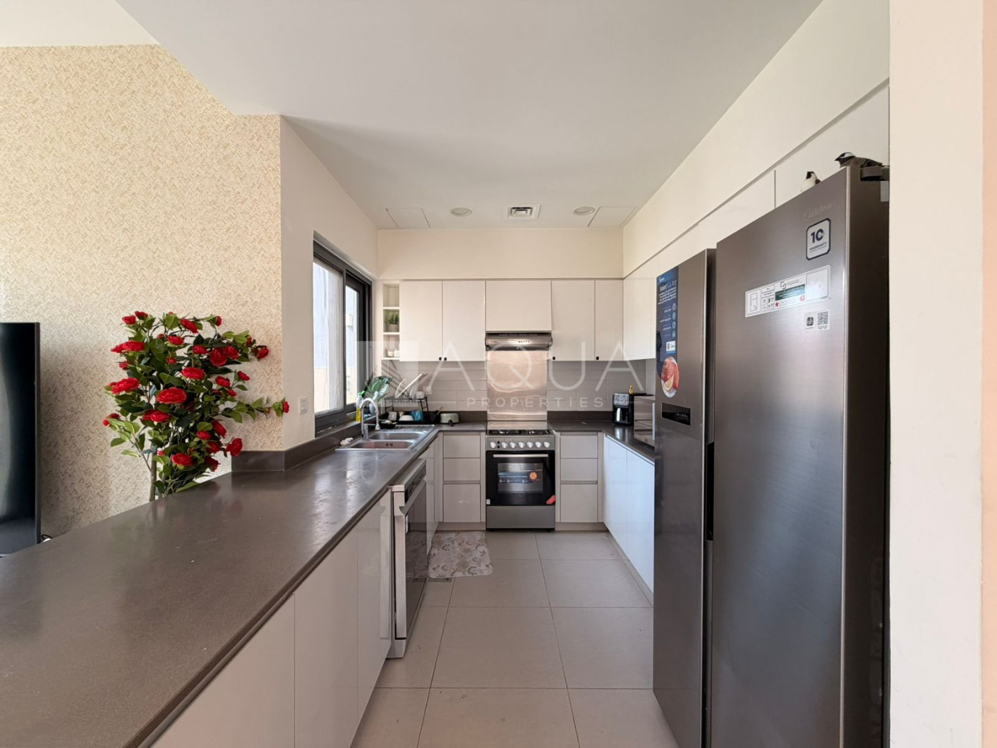 Exclusive | Beautiful Corner Villa | Single Row