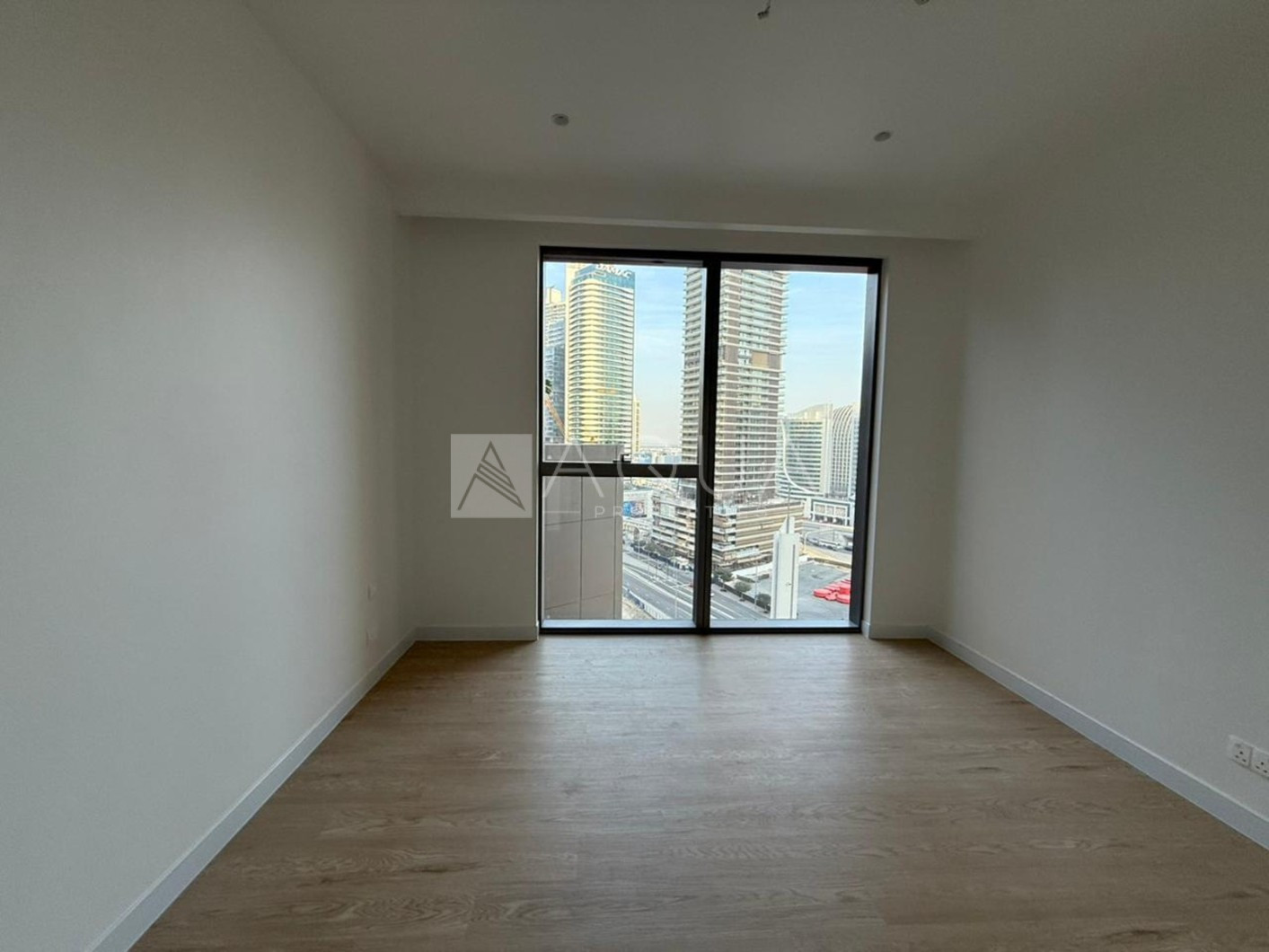 Direct Dubai Mall Access | Landlord will Furnish