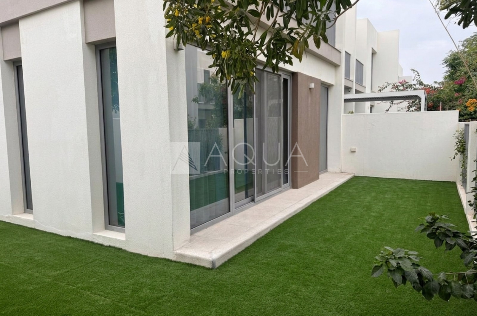 Spacious Plot | Landscaped | Ready to Move