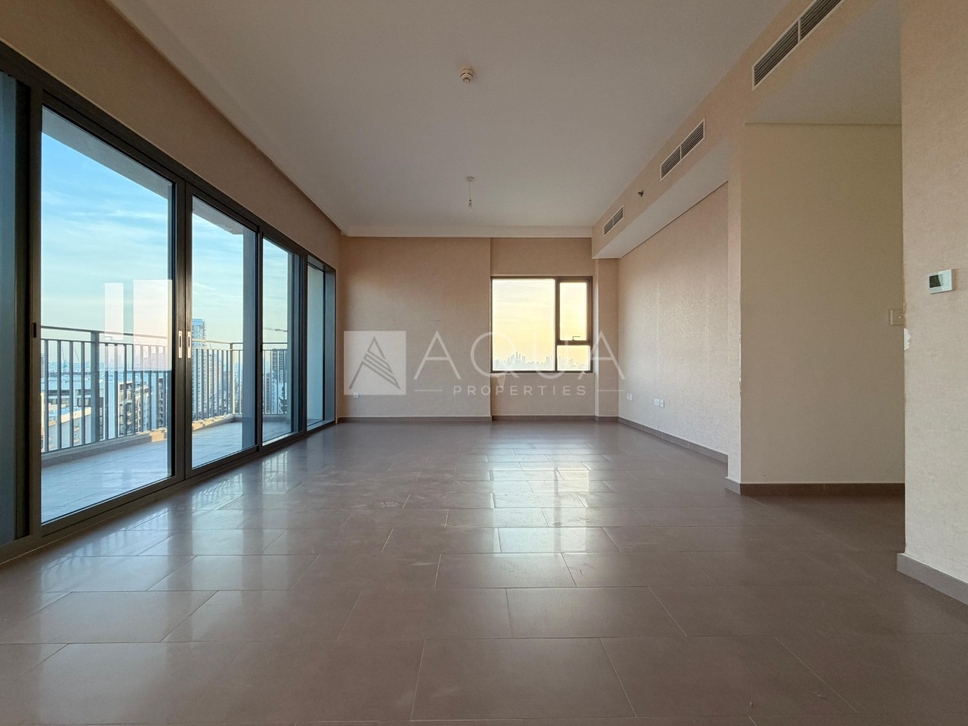 High Floor | Closed Kitchen | Unfurnished