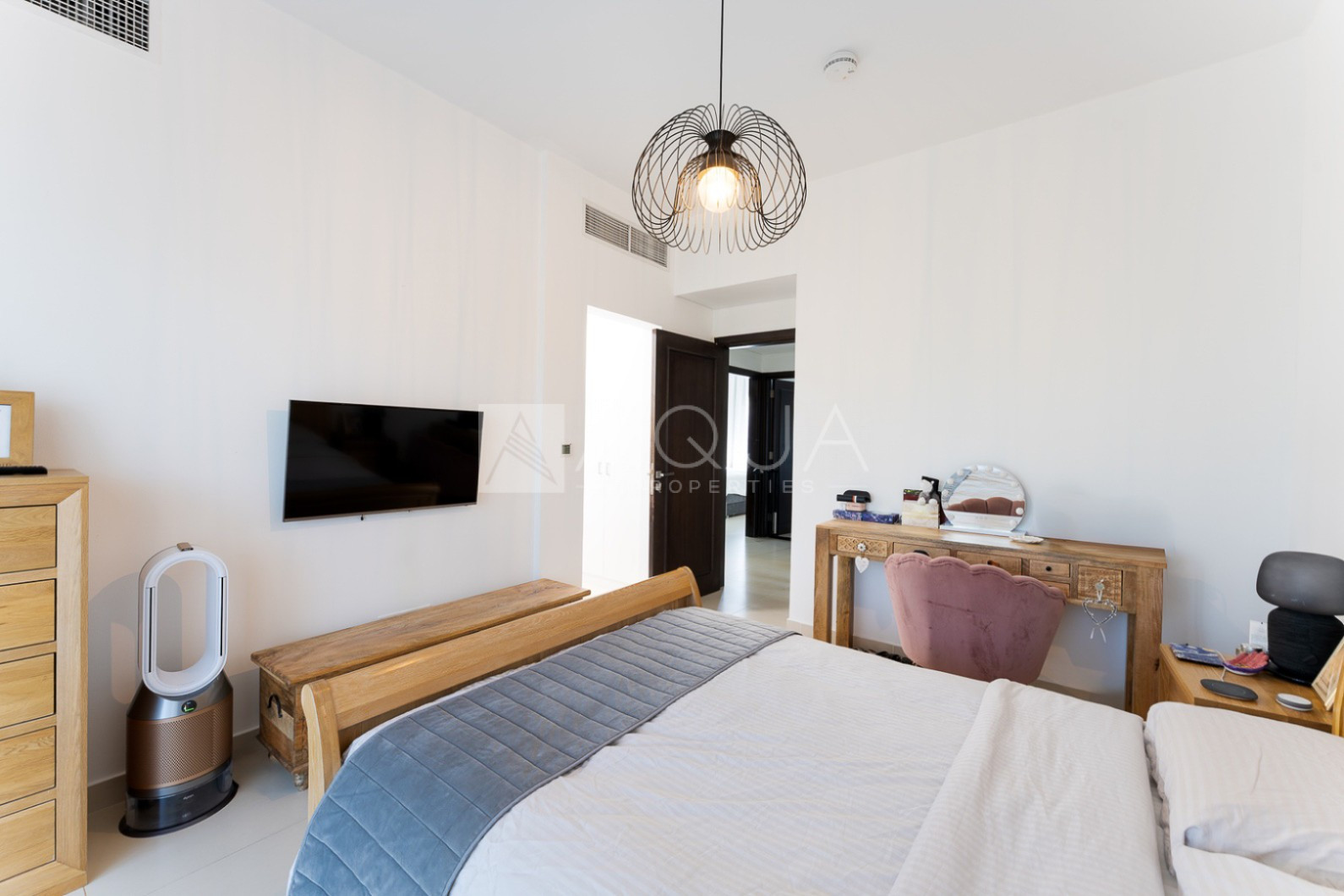 Corner End | Big Plot | Type B | Vacant 