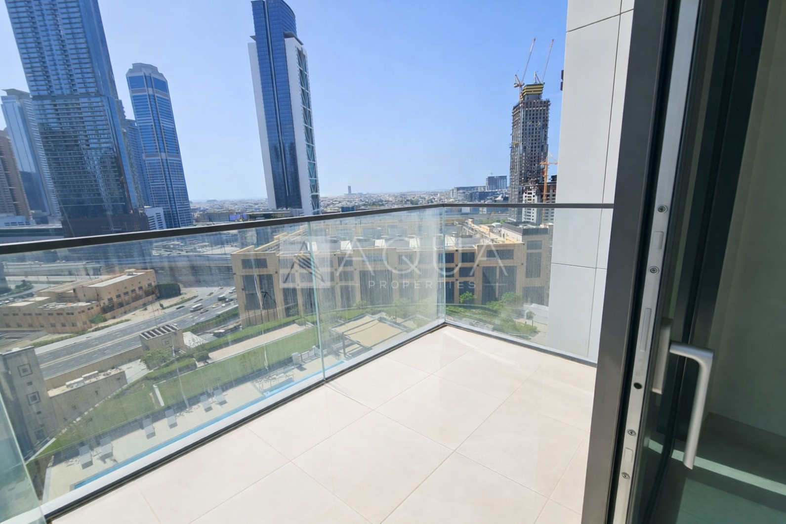 Near Metro | Boulevard Access | Near Dubai Mall