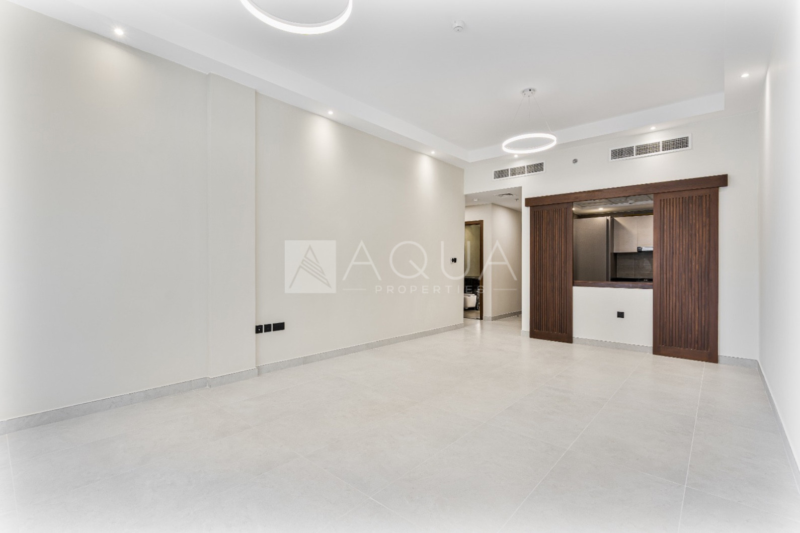  New l pool view l Next to Metro    