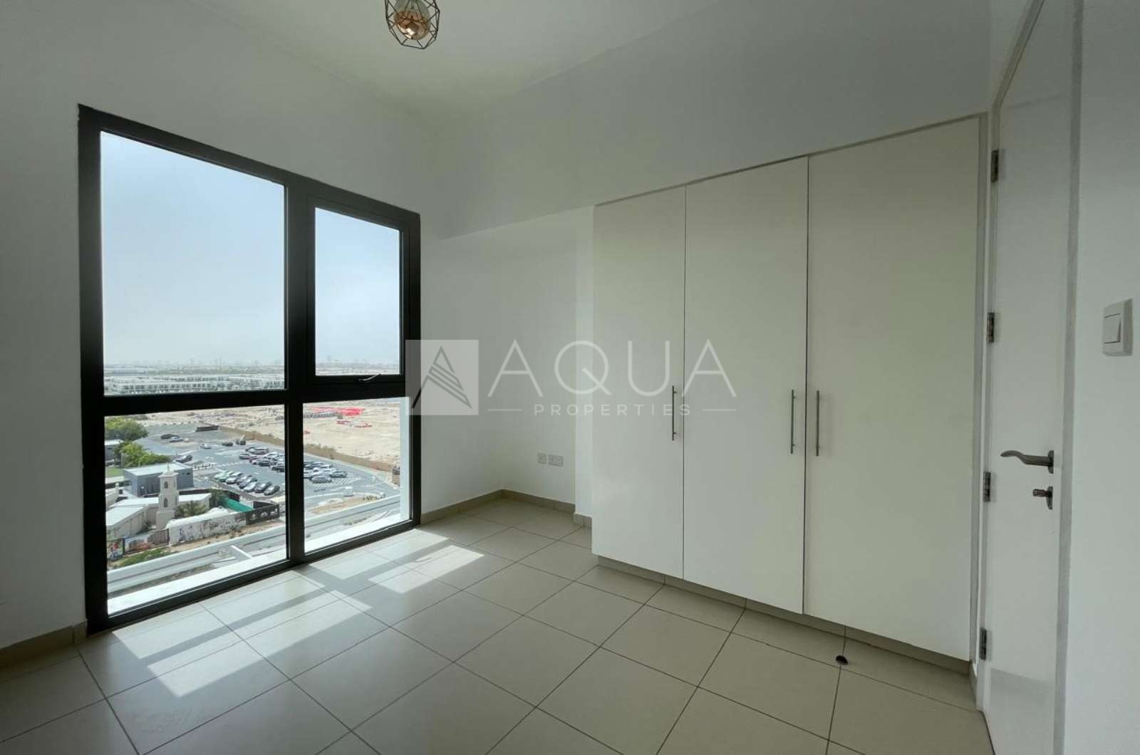 Well Maintained| Near Mosque| Multi Chqs