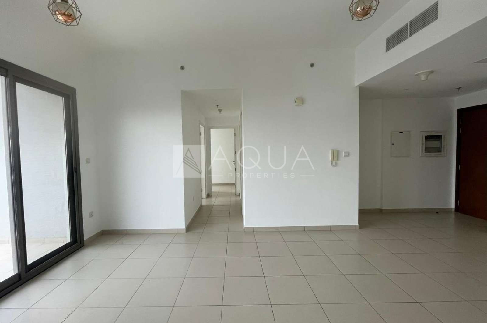 Well Maintained| Near Mosque| Multi Chqs