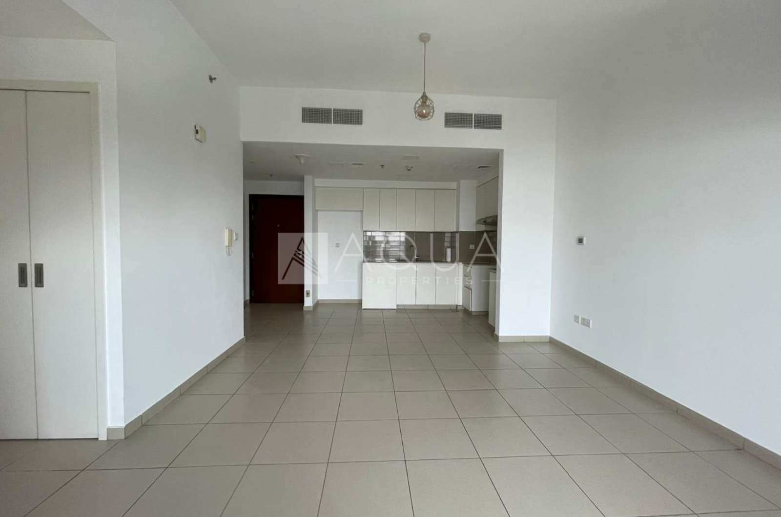 Well Maintained| Near Mosque| Multi Chqs