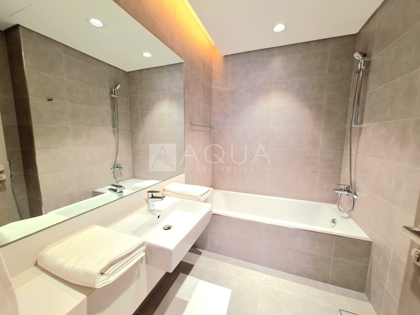 High Floor | Lagoon View | Furnished 1 Bedroom