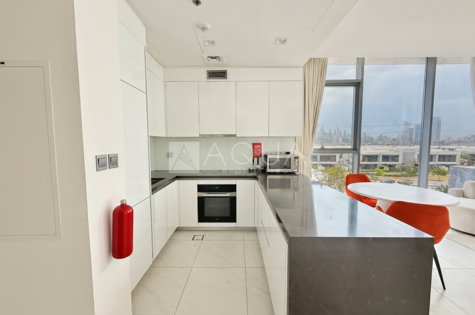 Corner Unit | Furnished | Burj View