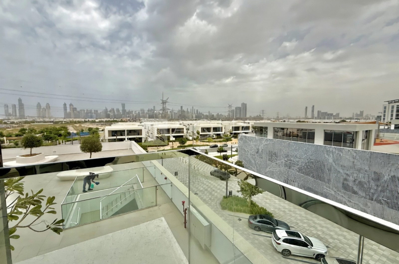 Corner Unit | Furnished | Burj View