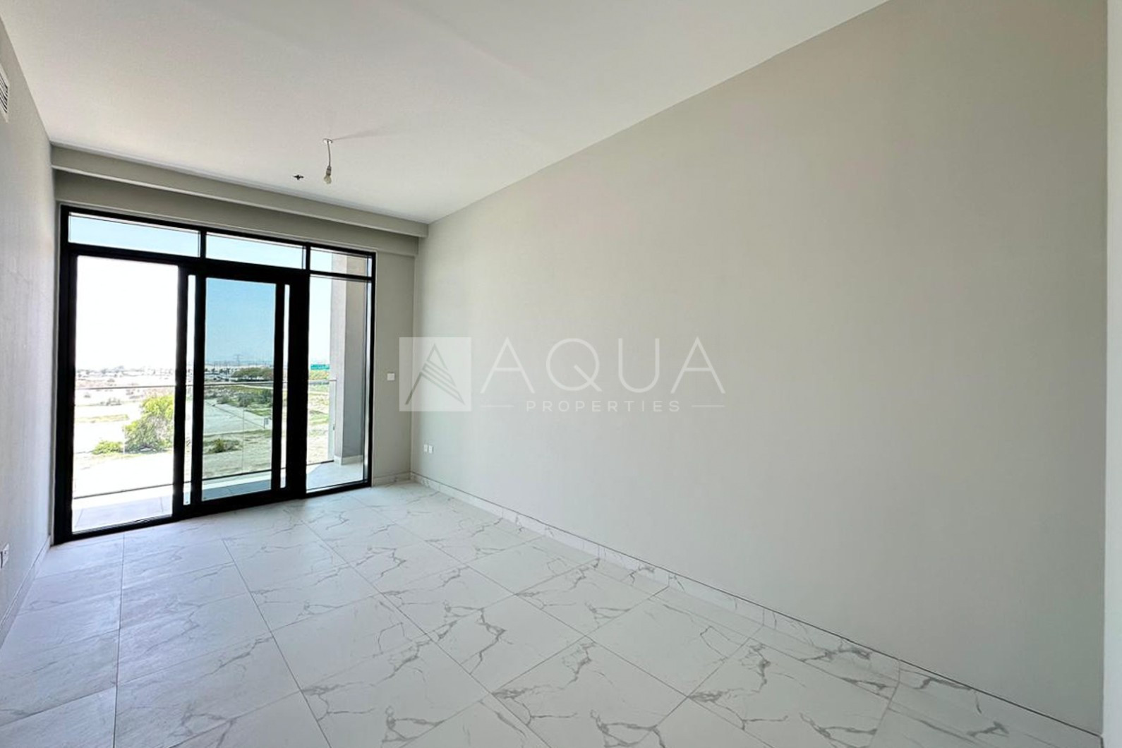 Vacant | Unfurnished | Chiller Free