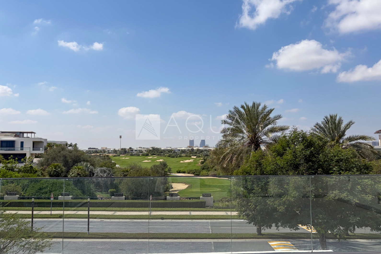 VACANT | LANSCAPED | CORNER 3 BR VILLA