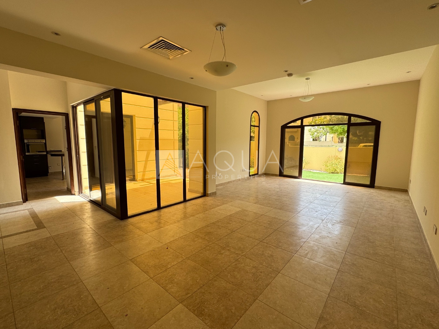 SINGLE ROW | 4 + MAID | HUGE PLOT | READY