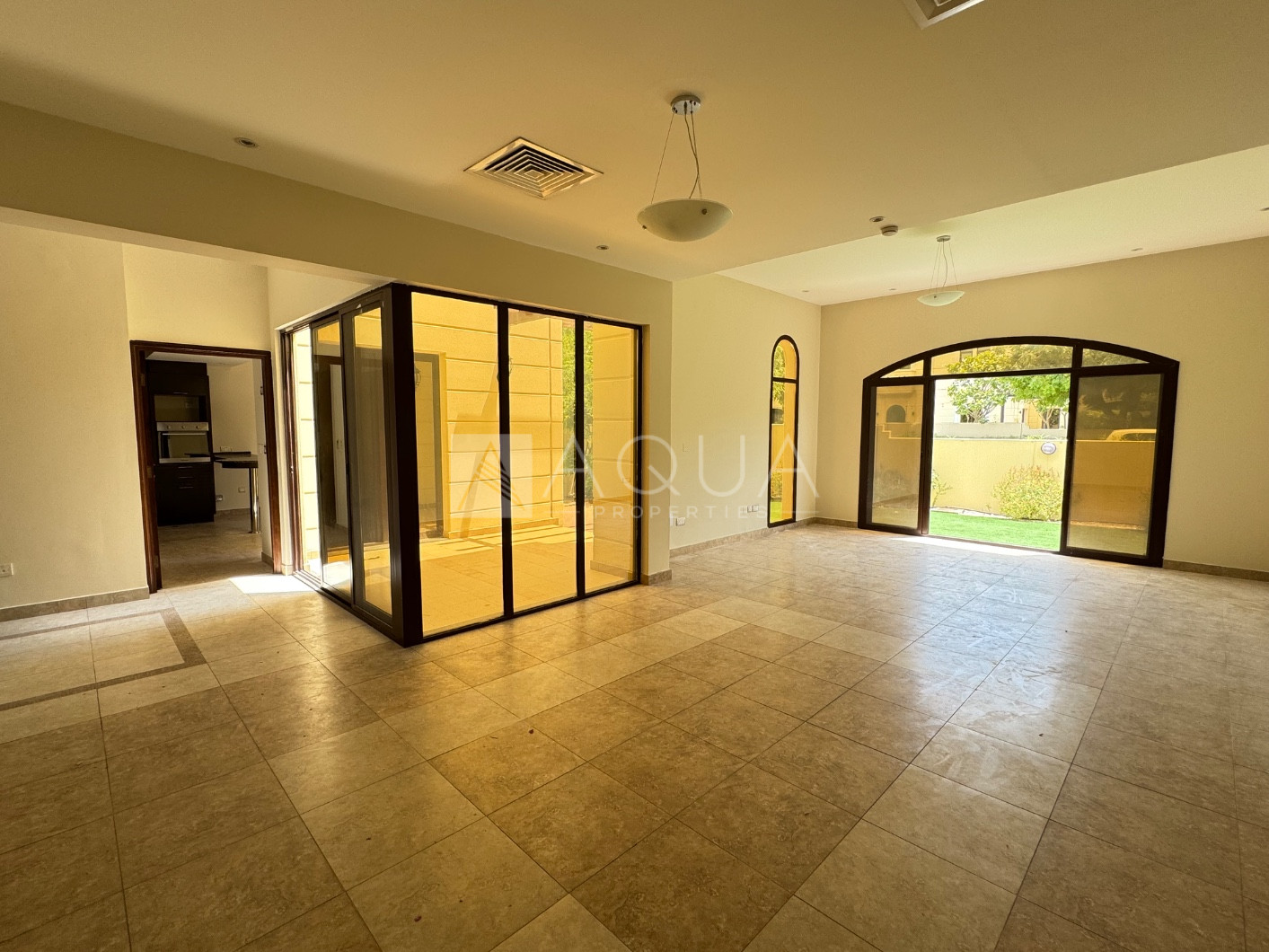 SINGLE ROW | 4 + MAID | HUGE PLOT | READY