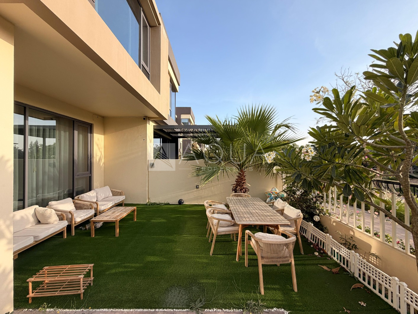 Park Facing | 5 Beds + Maid’s | Furnished | Maple 2