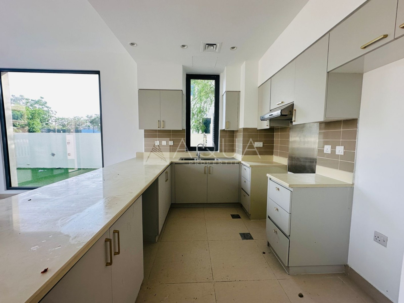 Vacant | 5 Beds + Maid’s | Discounted Rental Price 