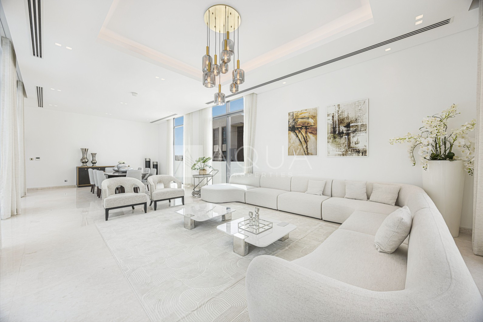 LUXURY VILLA | PRIVATE LOCATION | SKYLINE VIEWS