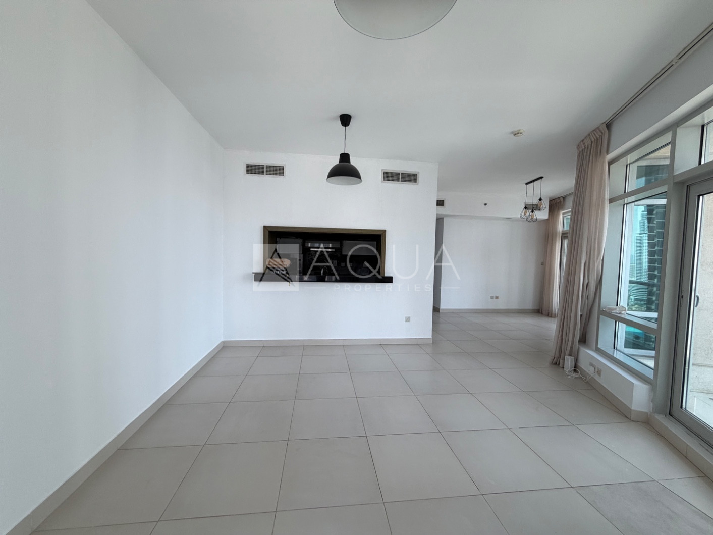 Spacious | Prime Downtown | High Floor | Great Views