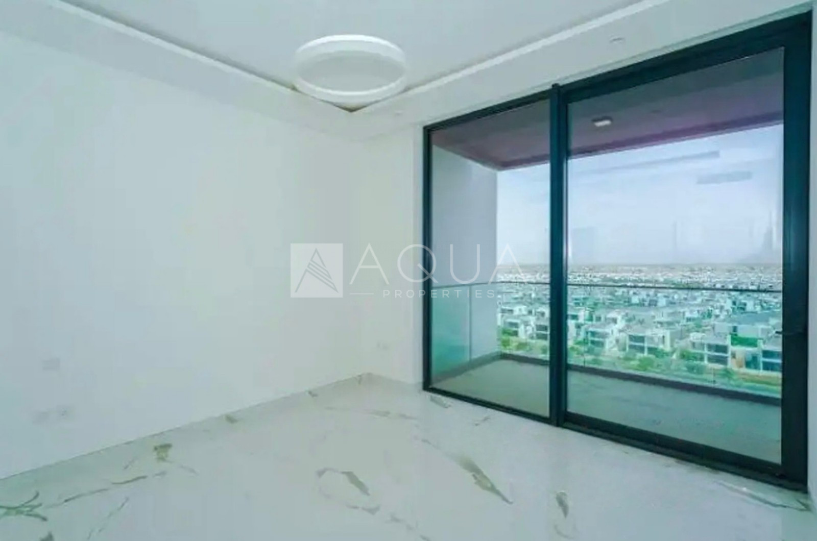 7.6% ROI | VACANT | VILLA VIEWS