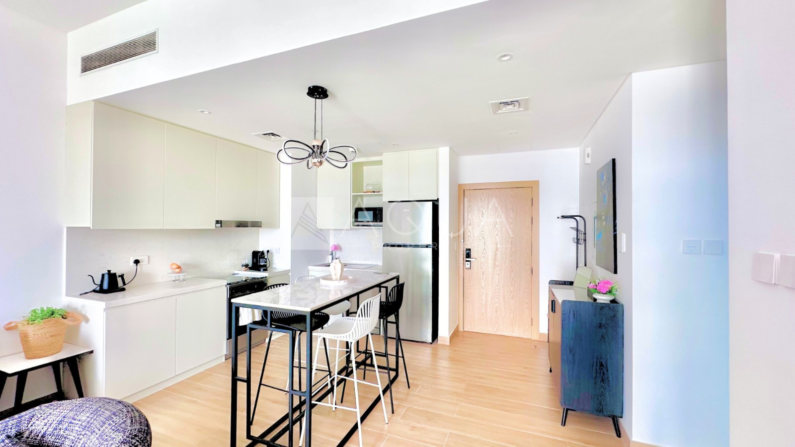 Elegantly Furnished | Private Beach Access