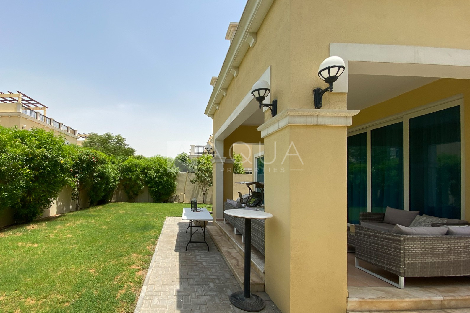 Quiet Internal 4 Bed Nova | Mature Garden
