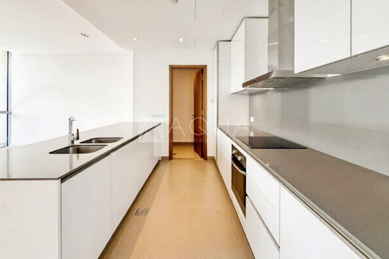 MODERN | LARGEST 1BR | UNFURNISHED | BOULEVARD VIEW